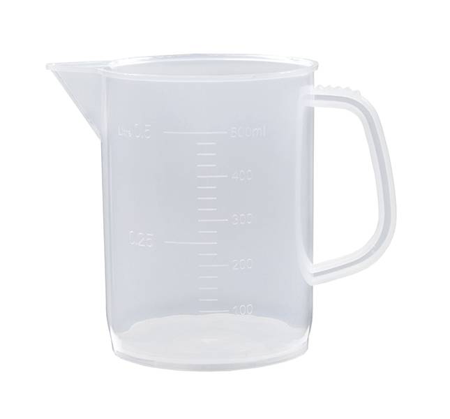 Jarra graduada de PP 2000ml diseño europeo,pico antigoteo, autoclavable