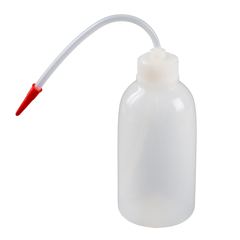 Piseta de polietileno x 250ml, pico curvado flexible
